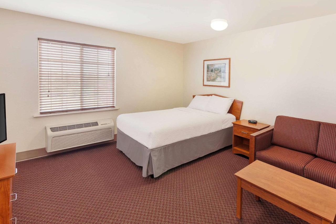 Woodspring Suites Ankeny Des Moines Bagian luar foto